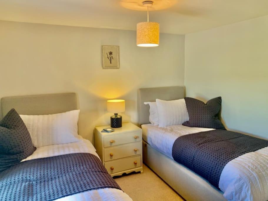 Coed Farm-Hot Tub-Sleeps 12-Near Brecon别墅 外观 照片